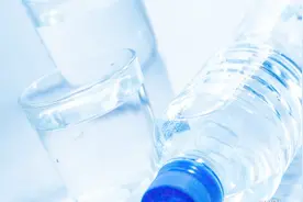 《水的净化》——优秀化学教师陈敬伟精品微格课展播视频封面
