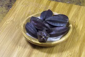 小时候有没有打蛔虫的经历呢？四川天然蛔虫药，你吃过没有？视频封面