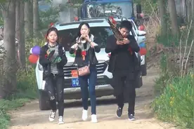 实拍：河南农村姑娘出嫁全程，唢呐迎亲，好热闹视频封面
