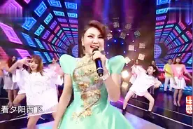乌兰图雅《阿尔山的姑娘》纯朴的小姑娘，歌美人美视频封面