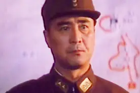 杜聿明请命奔赴战场迎战日军，南宁失守600团战至最后一人！视频封面