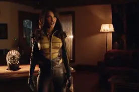 DC第一位黑人女性超级英雄——雌狐，魔法项链获得任何动物的能力视频封面