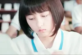老师为了提高学生成绩，竟然以补习的名义透露考试的题，真是黑心视频封面