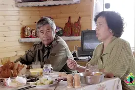 自豪！中国的俄罗斯族同胞，到了俄罗斯，也因自己是中国人而骄傲视频封面