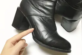 皮鞋有划痕怎么办？教你用蛋清修复，省钱又实用，快回家告诉家人视频封面