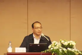 什么是真正的BIM？BIM不仅仅是有CAD的功能，更具有数据的功能视频封面