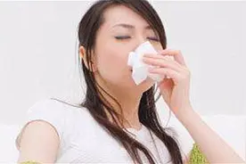 孕妇打个喷嚏腹痛险流产？孕期打喷嚏对宝宝有什么影响？视频封面