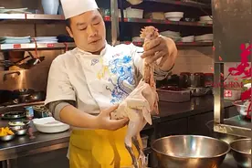 第8期：唐清林想了3天，刚刚为小崔发明一道菜，南瓜战斗鸡视频封面