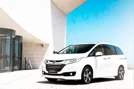 究竟买MPV还是SUV？几款最热MPV对比优缺点分析视频封面
