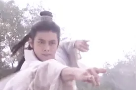 天龙后期的虚竹到底有多厉害，看萧峰怎么说 堪比扫地僧！视频封面