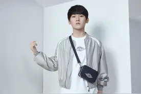 阿水即将成为迪奥代言人？光送的这套衣服，就价值几十万图片