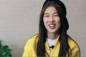 直击：17岁少女月开销十几万，连袜子都不会穿，吃饭要人喂图片