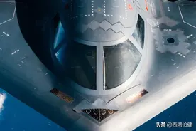美国的B-2轰炸机的生产维护飞行整备套图一共200余张照片图片
