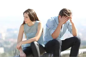 女人遇到烦心事，男人该如何安慰？不要讲道理，给予这三点图片