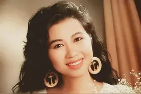 20岁夺港姐冠军，30岁秘婚，35岁二婚嫁豪门，48岁再嫁初恋获幸福图片
