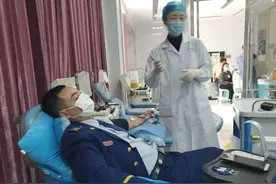 老人病危急需O型血小板救命！阜阳这名消防员第一时间奔赴血站，目前捐献的血小板已成功移植图片