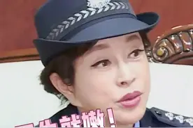70岁刘晓庆还演黄花闺女，管小18岁男演员叫爹，网友：不害臊吗？图片