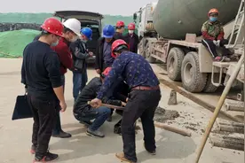 住房和建管部开展预拌混凝土生产企业试验室专项检查图片