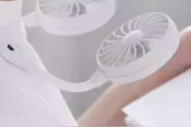 7岁男孩戴风扇睡觉，醒来发现脸歪了……图片