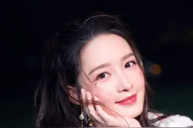 李沁的桃花妆，热巴的桃花妆，简直是“直男斩”，初秋谁画上谁美图片