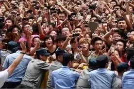 饭圈不应该存在，损害青少年的心智图片