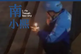 深夜十点，外卖小哥街头痛哭：我看到了人性最真实的一面图片
