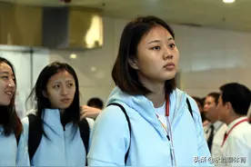 24岁奥运冠军龚翔宇大晒马甲线，肤白貌美似马思纯，场下大变样图片
