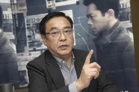 尔冬升一直很敢怼，曾说拍王晶的戏是侮辱，对骂20年还叫他去死图片