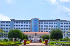 筚路蓝缕启山林 栉风沐雨砥砺行图片