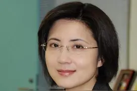 追梦女人张丽玲：16岁闯北京，22岁留学日本，31岁任董事长图片