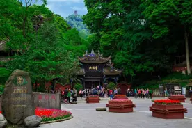 青城山-都江堰联票年卡 | 一卡在手，全年畅游～水灵妹儿手把手教你玩转这张卡，总有一样Get你~图片