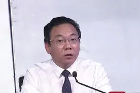 济南多处停车场收费依据五花八门，到底哪个才是标准？图片