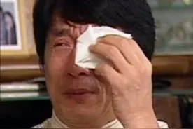 成龙大哥：50个人都拿刀来砍我，只有他来救我，这辈子随他欺负图片