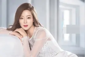 揭秘美女明星经期后的美白秘诀，原来变美如此简单图片