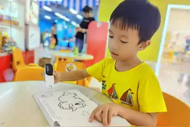 少儿学语言识字，有道词典笔K3一笔搞定图片