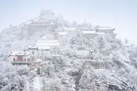 此时此刻的木兰山雪景，漂亮！｜城市摄影队图片