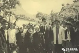 李慎明：毛主席为什么要让知识青年上山下乡？图片