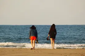 最舒服的关系，不是三观相同，而是互相兼容、彼此成就图片