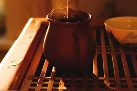 第一泡茶为什么要倒掉？很多人只停留在“清洁”这一层次上图片