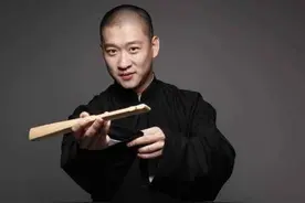 曹云金16岁追随郭德纲，24岁大闹师父生日宴，娶唐菀16个月却离婚图片