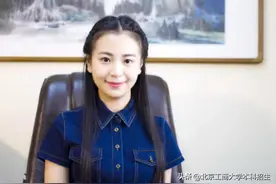《新闻联播》聚焦报道！独臂“女神”获奖无数、上名校，还受李克强总理接见图片