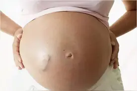 胎儿每天睡多久，怎么知道胎儿在睡觉？2个方法可知你想要的答案图片