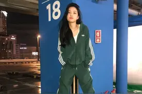 孙娜恩真了不起，运动装轻松穿出欧美范，形象在韩娱太有辨识度了图片