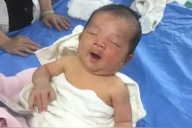 女孩出生时这三个部位长得好，小时候多丑都不怕，提前知道是美女图片
