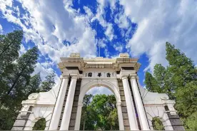 清华武亦姝写下的710字军训感言，登上国防时报，并受教育部点赞图片