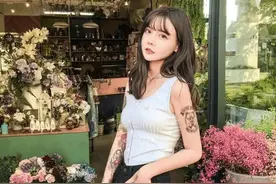 韩安冉宣布再婚，现任老公潇洒帅气，前任也有了新欢，快要当爸了图片
