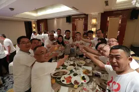 二十年，再聚首，悠悠岁月，情未了！#时光故事#图片