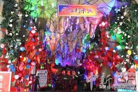 上海南京路步行街现许愿洞成网红打卡点图片