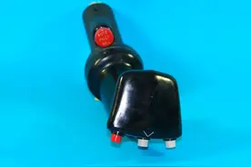 飞机操作按钮，以前没见过，外国的图片