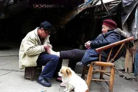 儿子花10万淘瓷枕，母亲睡上去后再也没失眠，专家看后脸色一变图片